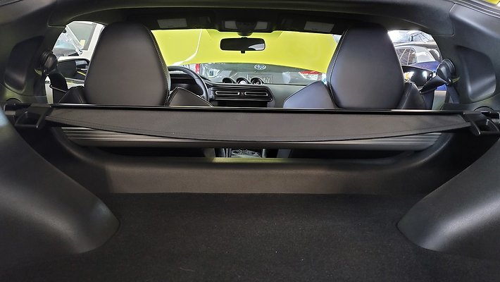 MY23 Z Interior Measurments