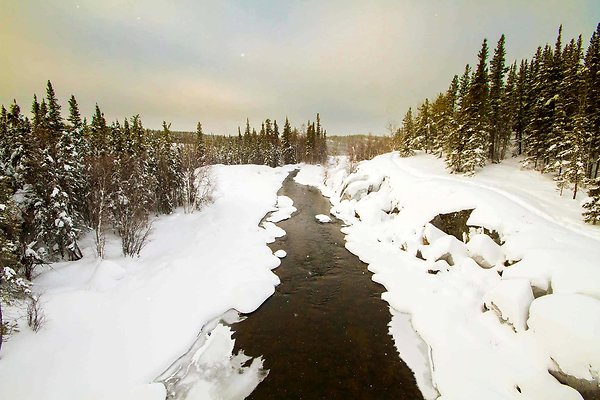 Yellowknife River