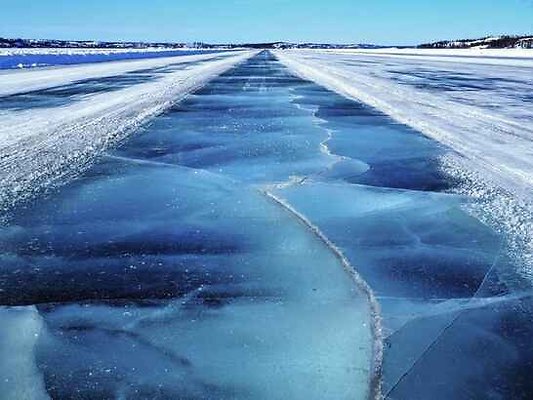 Dettah Ice Road5