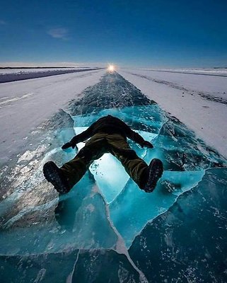 Dettah Ice Road2