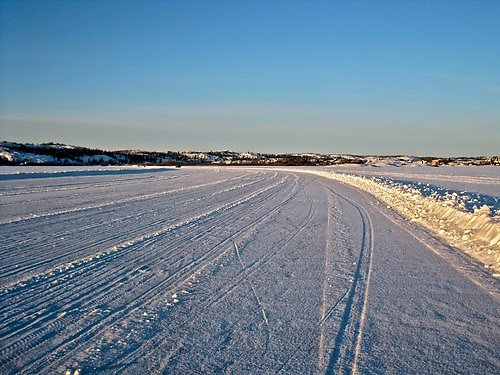Dettah Ice Road3